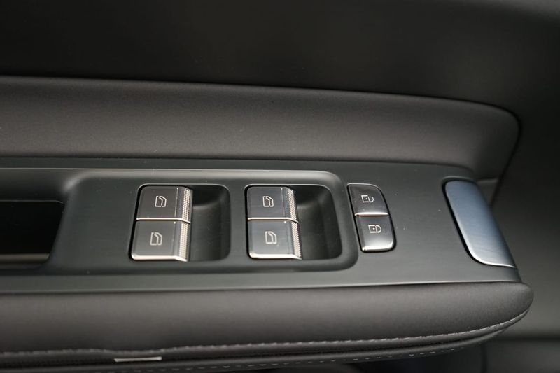 Polestar 4 bild 10