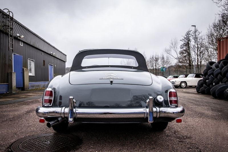 Mercedes 190 bild 9