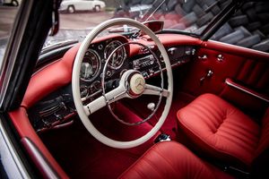 Mercedes 190 bild 3