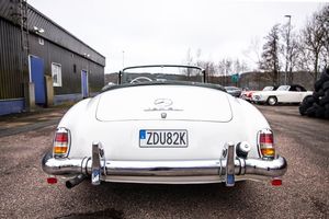 Mercedes 190 bild 7