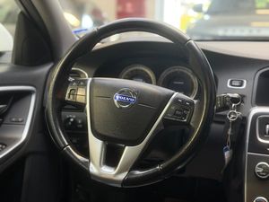 Volvo V60 bild 8