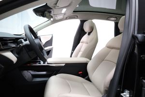 Mazda CX-6e bild 21