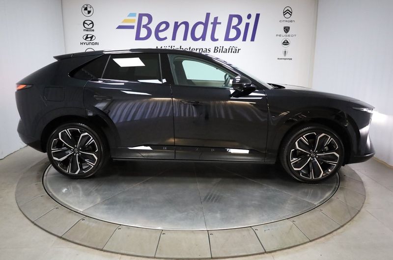 Mazda CX-6e bild 16
