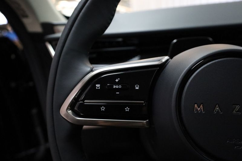 Mazda CX-6e bild 28