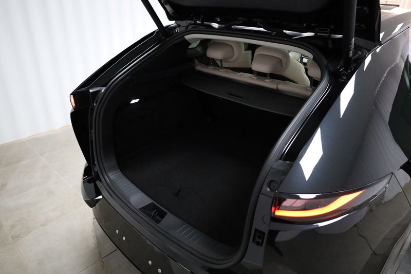 Mazda CX-6e bild 18