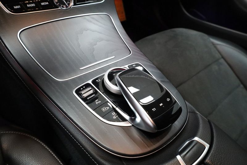Mercedes E300 bild 24