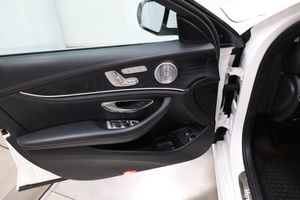 Mercedes E300 bild 12