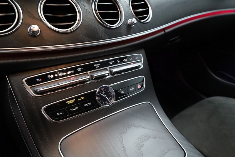 Mercedes E300 bild 23