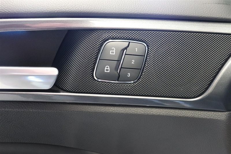 Ford Mondeo bild 16