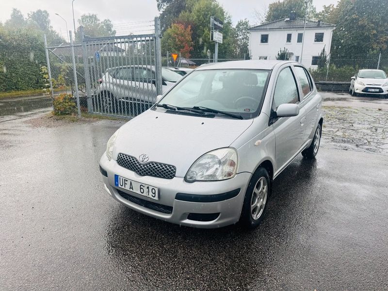 Toyota Yaris bild 2