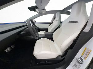Tesla Model 3 bild 11