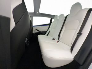 Tesla Model 3 bild 27