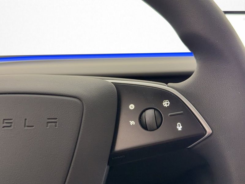 Tesla Model 3 bild 15