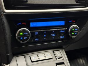 Toyota Auris bild 11