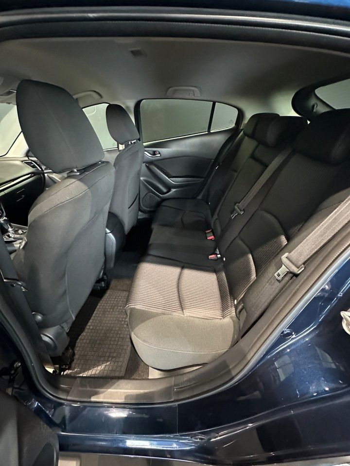 Mazda 3 bild 9