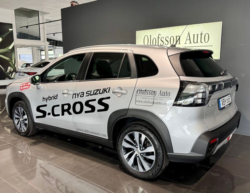Suzuki S-CROSS bild 2