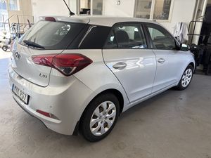 Hyundai i20 bild 3