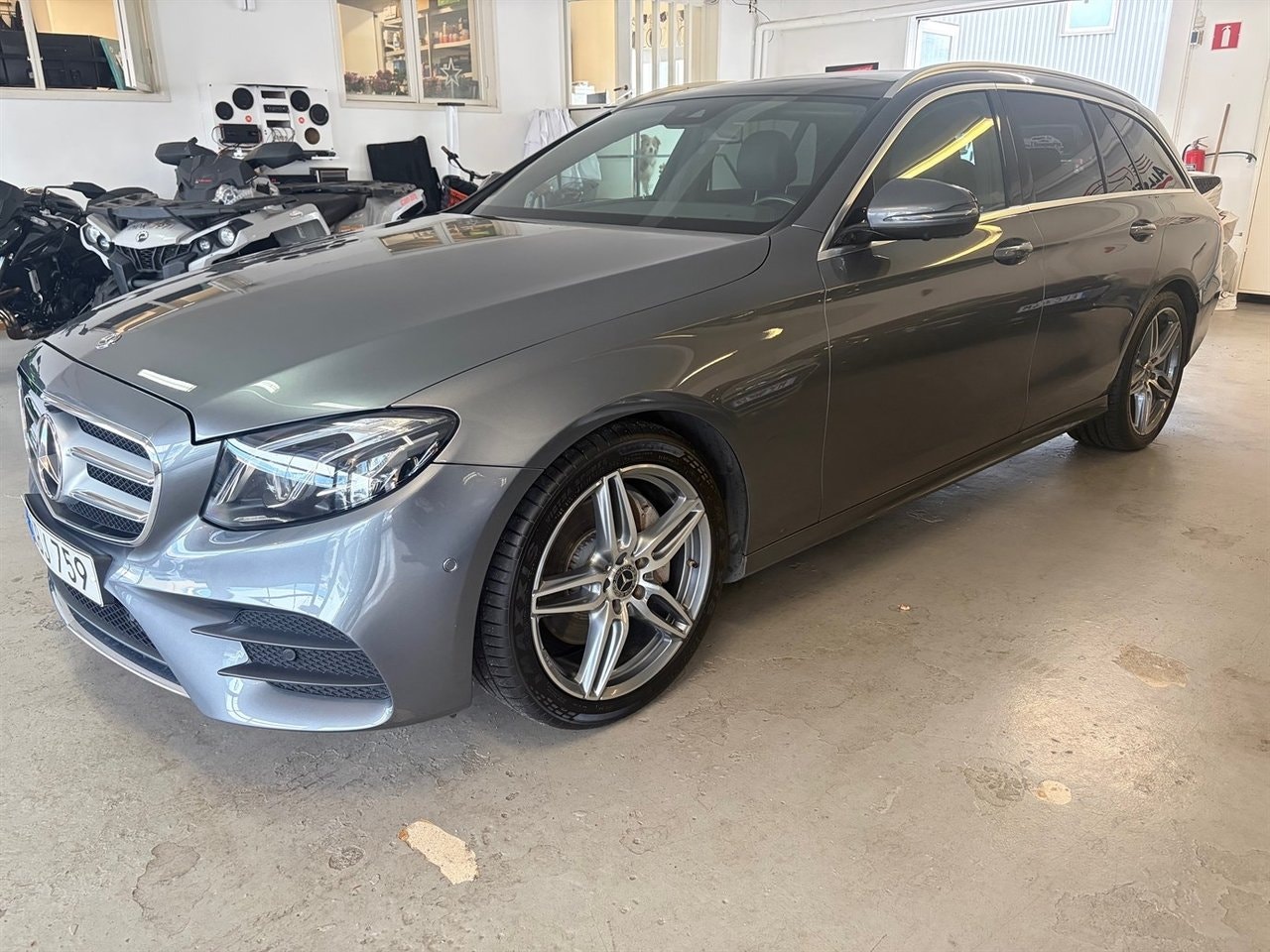 Mercedes E220