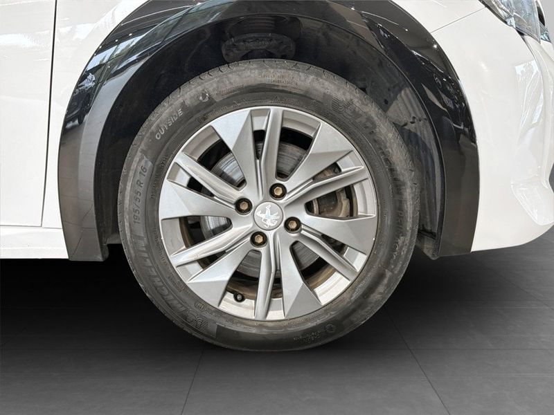 Peugeot e-208 bild 16