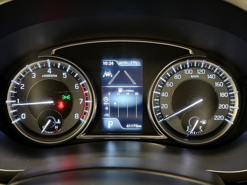 Suzuki S-CROSS bild 18