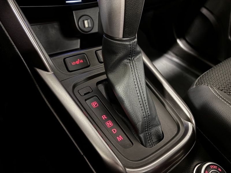 Suzuki S-CROSS bild 12