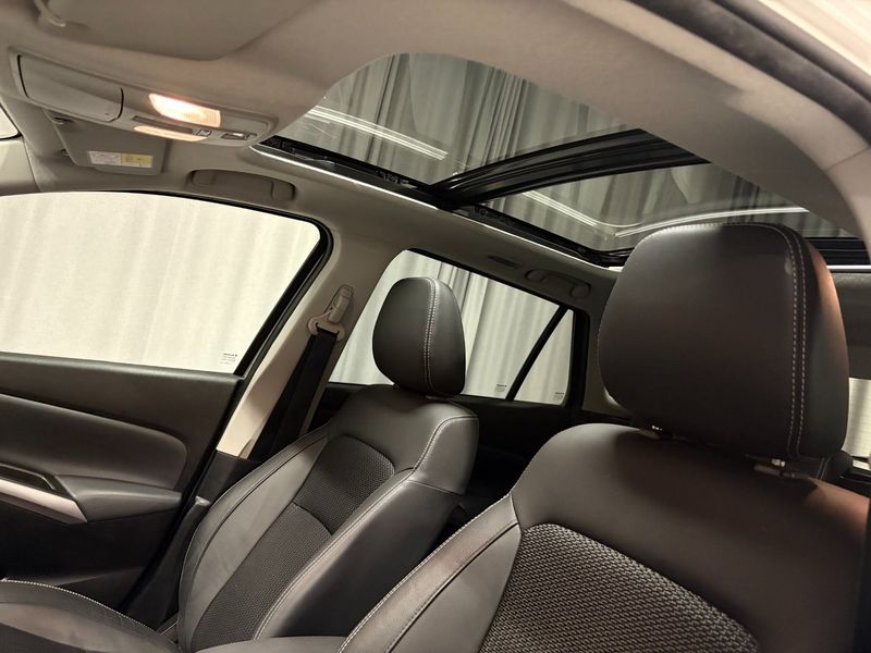 Suzuki S-CROSS bild 19
