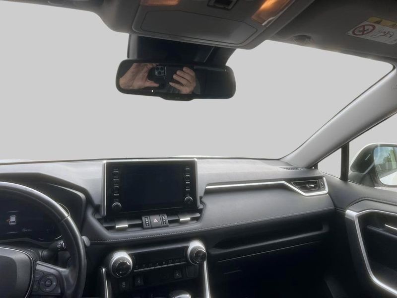 Toyota RAV4 bild 10