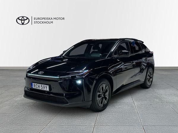 Toyota bZ4X AWD EXECUTIVE 343hk/ V-Hjul / Skinn / Nya mod. - 2025