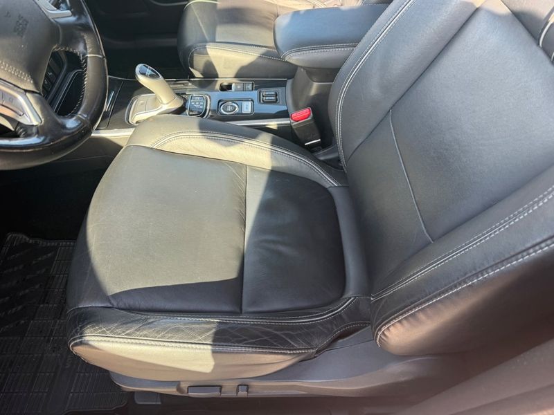 Mitsubishi Outlander bild 14
