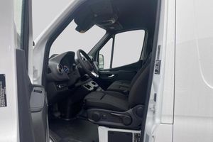 Mercedes e-Sprinter bild 8