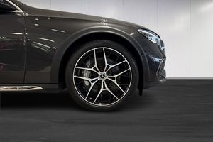 Mercedes E300 bild 12