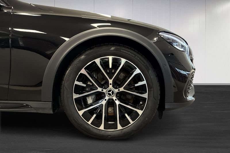 Mercedes E300 bild 12