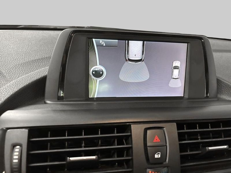 BMW 118 bild 14