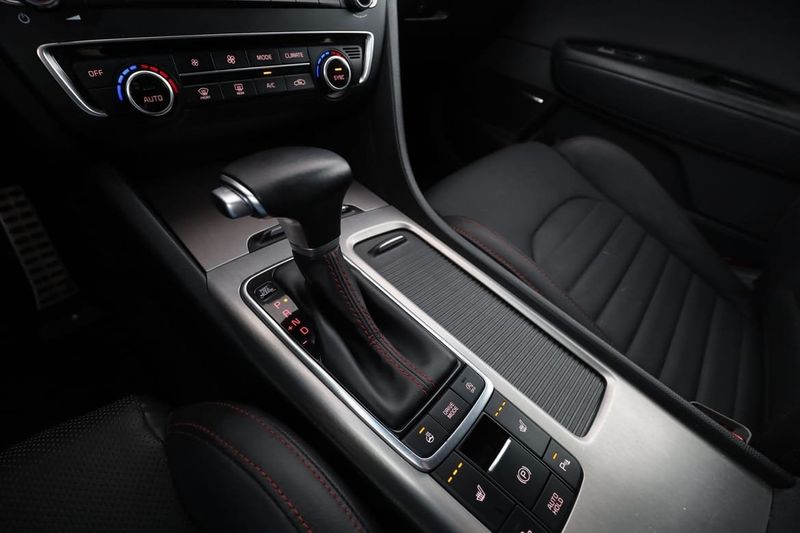 Kia Optima bild 25