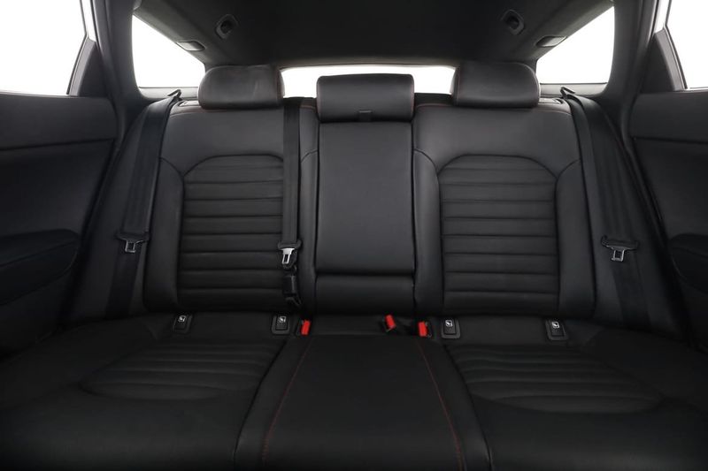 Kia Optima bild 16