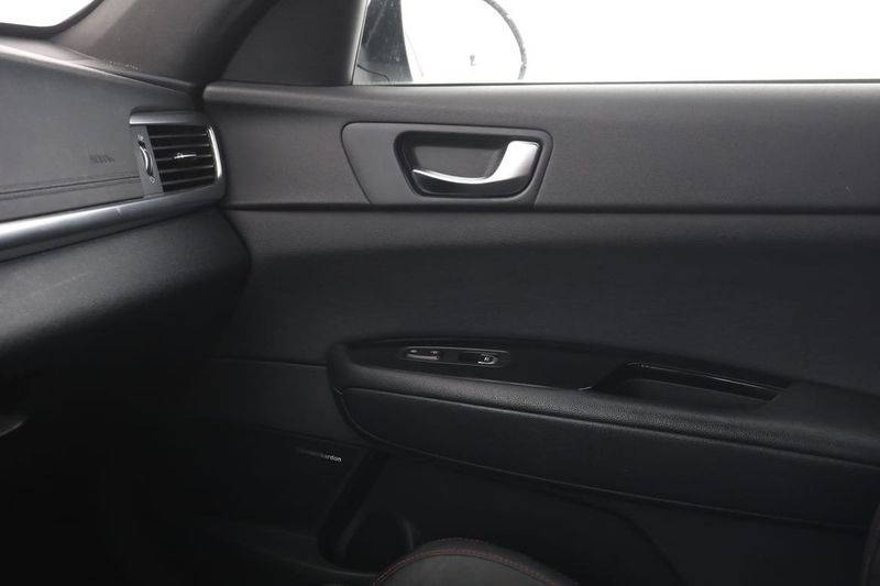 Kia Optima bild 32