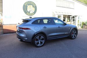 Jaguar F-Pace bild 2