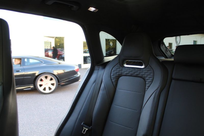 Jaguar F-Pace bild 9