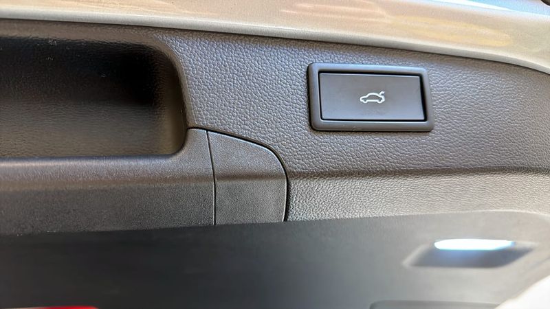Volkswagen Passat bild 14
