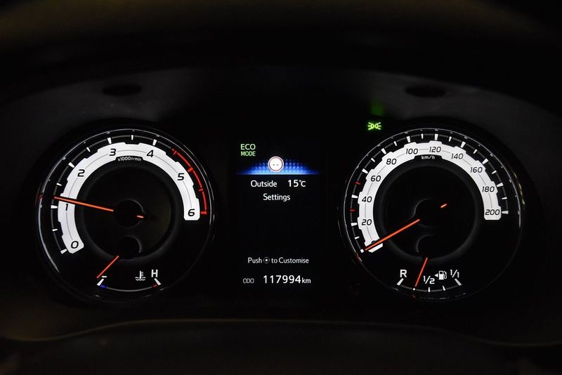 Toyota Hilux bild 16