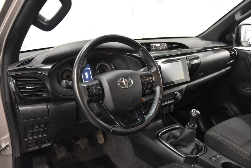 Toyota Hilux bild 8