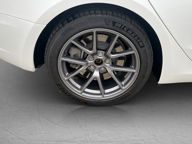 Tesla Model 3 bild 31