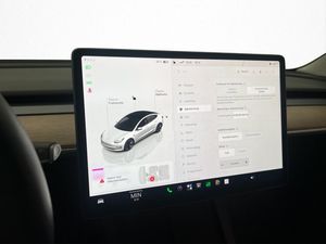Tesla Model 3 bild 22