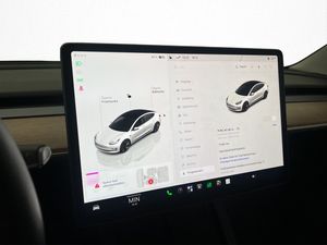 Tesla Model 3 bild 20