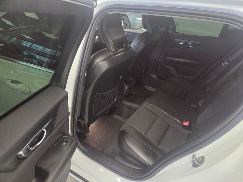 Volvo V60 bild 4