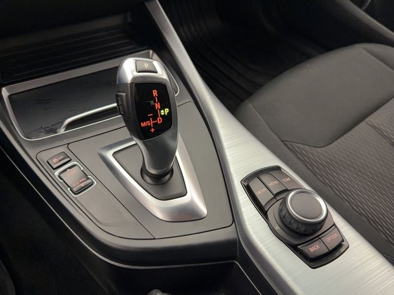 BMW 118 bild 23