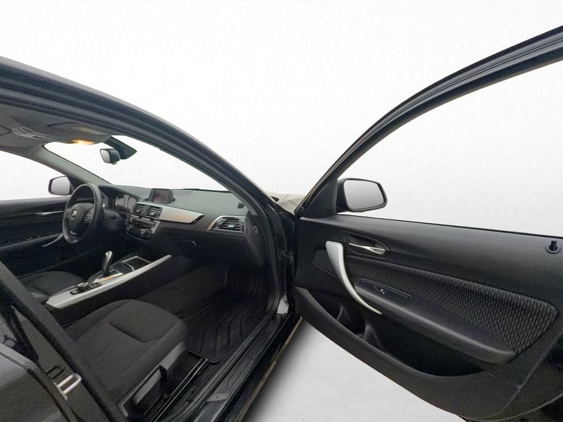 BMW 118 bild 25