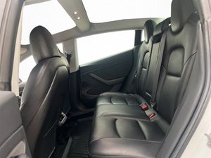 Tesla Model 3 bild 29