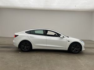 Tesla Model 3 bild 10