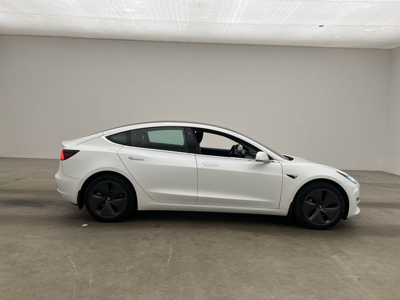Tesla Model 3 bild 10